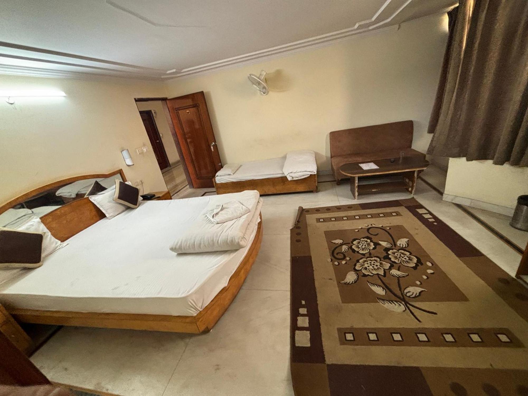 Hotel Siddhi Vinayak Station Road Džajpur Exteriér fotografie